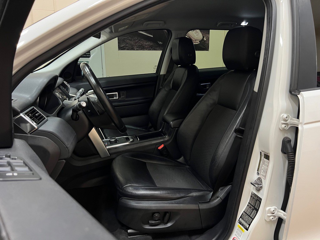 2019 Land Rover Discovery Sport Image 15