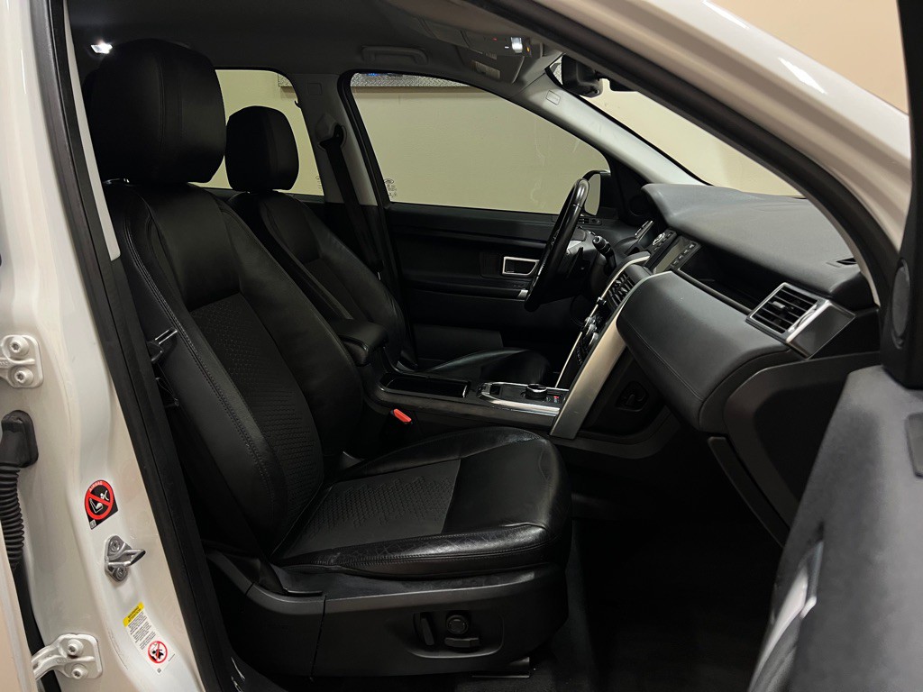 2019 Land Rover Discovery Sport Image 25