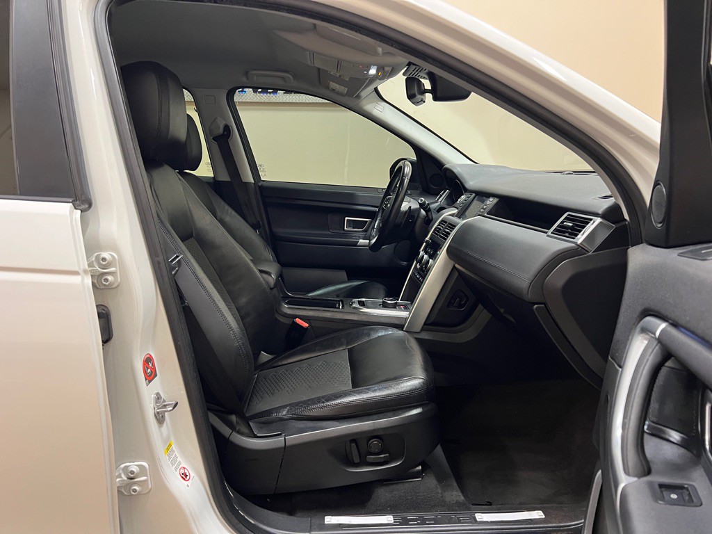 2019 Land Rover Discovery Sport Image 26