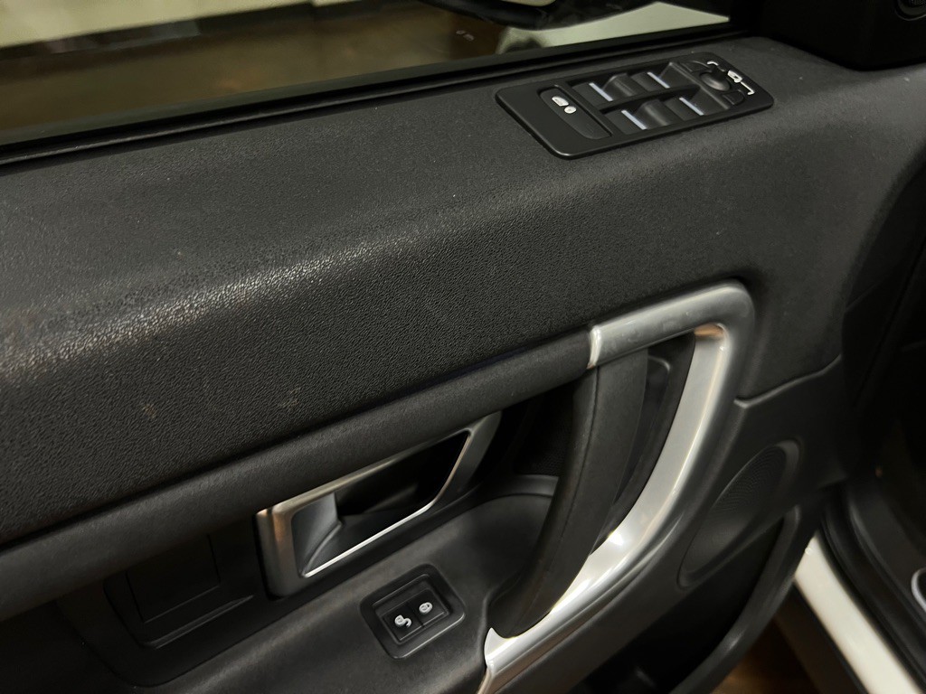 2019 Land Rover Discovery Sport Image 42