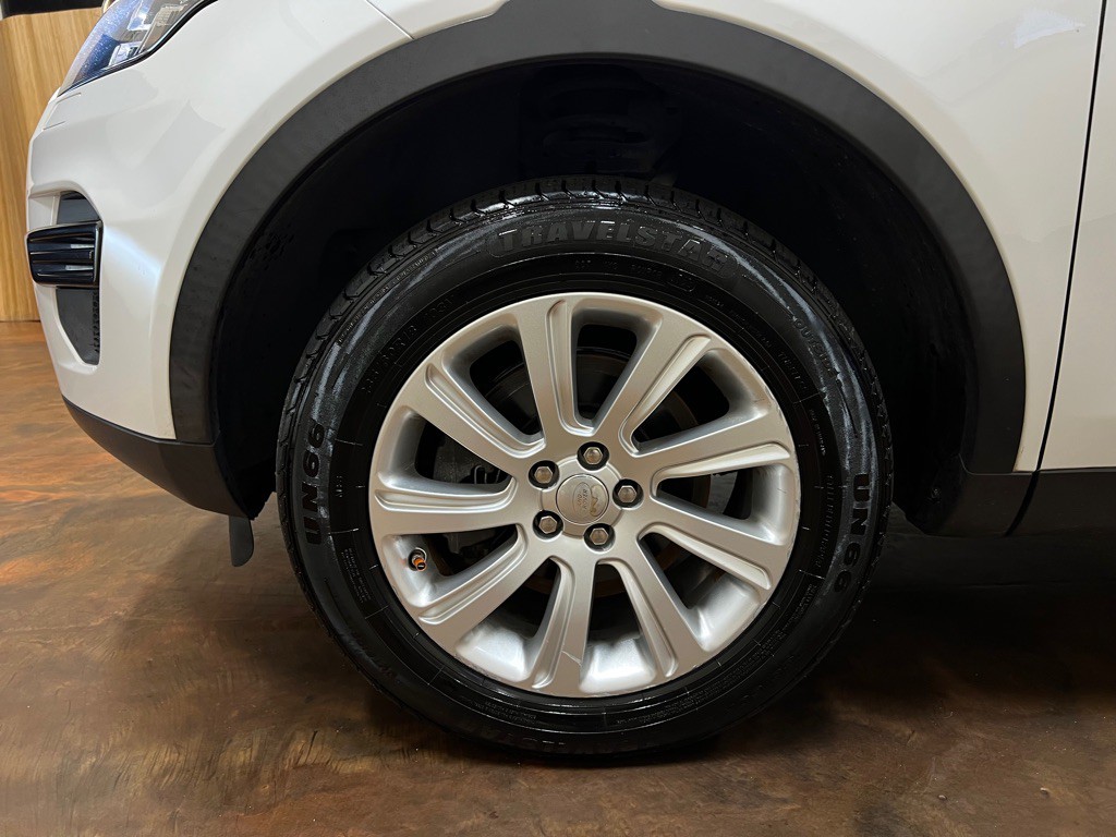 2019 Land Rover Discovery Sport Image 43