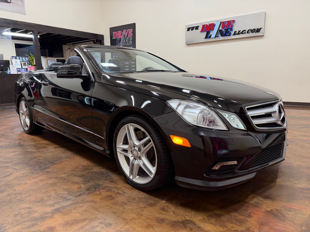 2011 Mercedes-Benz E-Class Image 3