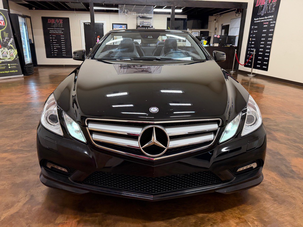 2011 Mercedes-Benz E-Class Image 4