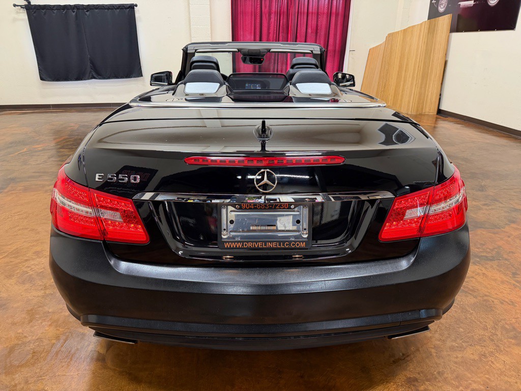 2011 Mercedes-Benz E-Class Image 8