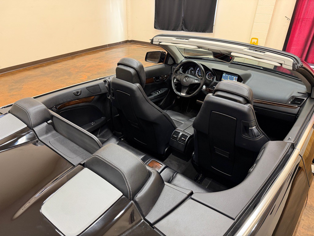 2011 Mercedes-Benz E-Class Image 21