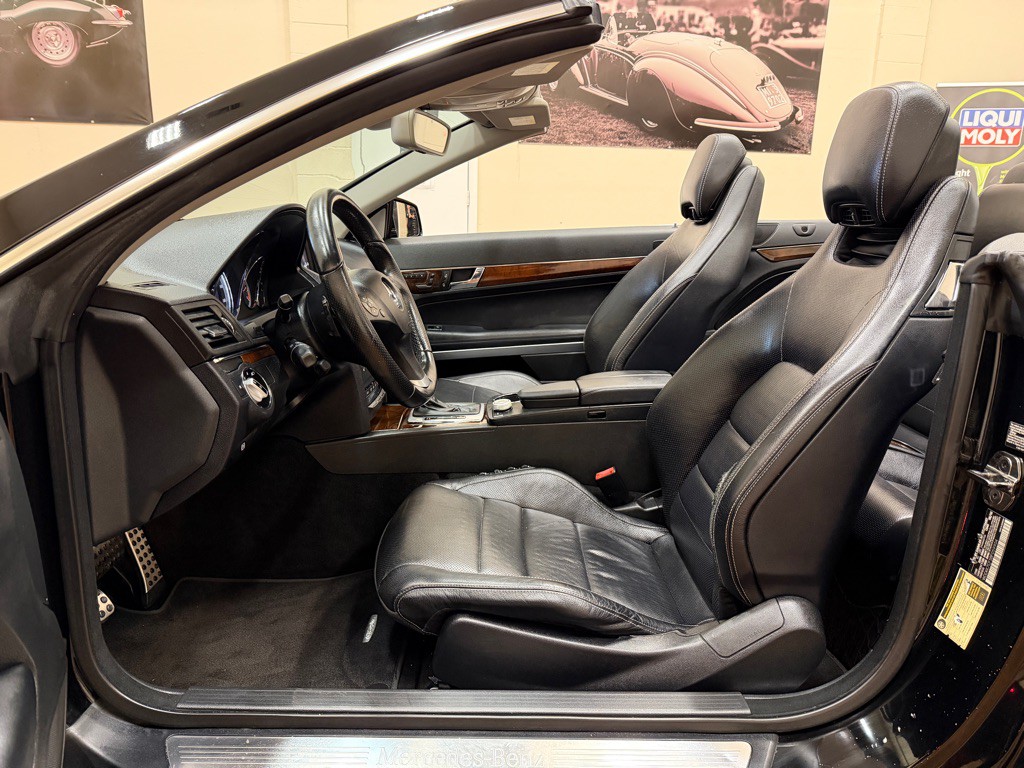 2011 Mercedes-Benz E-Class Image 24