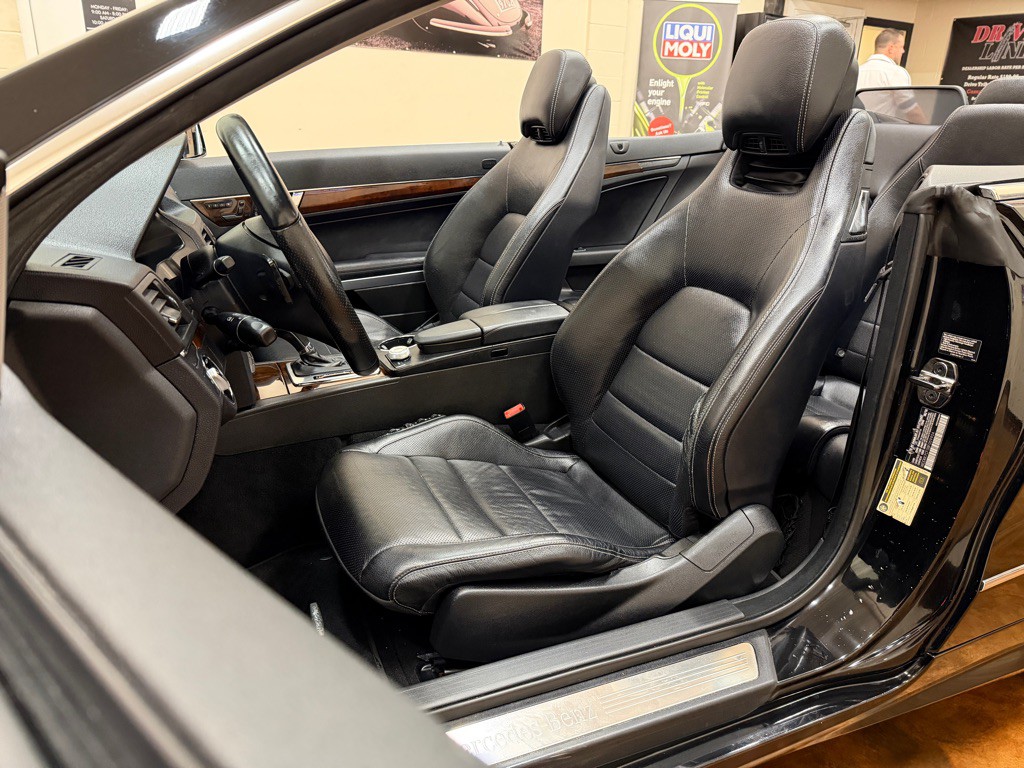 2011 Mercedes-Benz E-Class Image 25