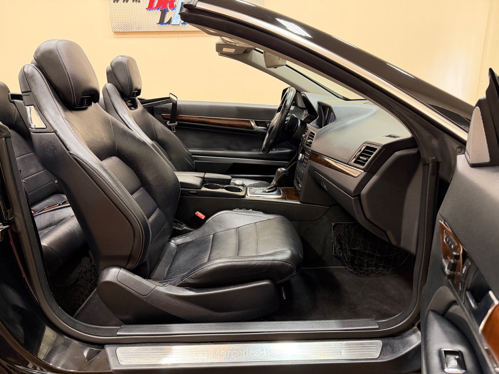 2011 Mercedes-Benz E-Class Image 31