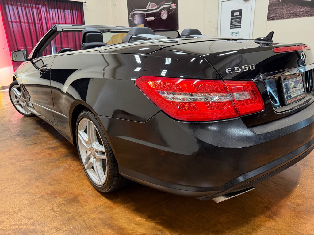 2011 Mercedes-Benz E-Class Image 46