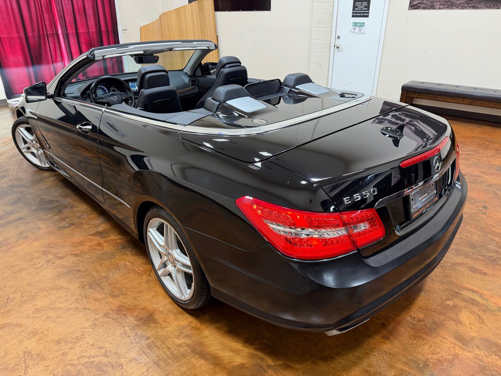 2011 Mercedes-Benz E-Class Image 54