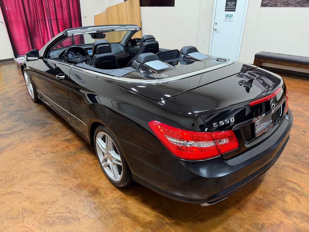2011 Mercedes-Benz E-Class Image 57