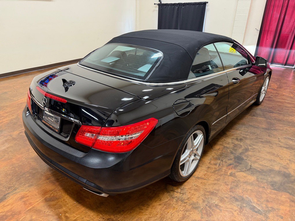 2011 Mercedes-Benz E-Class Image 59