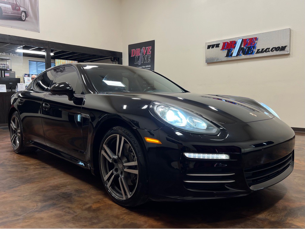 2014 Porsche Panamera Image 3