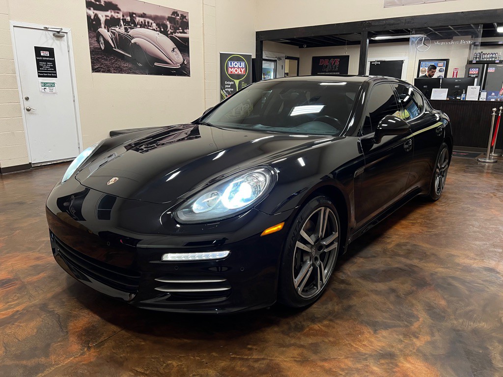 2014 Porsche Panamera Image 5