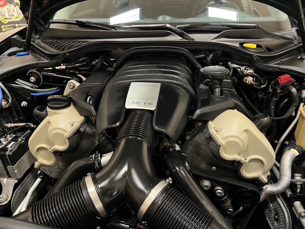 2014 Porsche Panamera Image 26