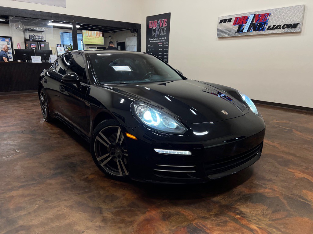 2014 Porsche Panamera Image 27