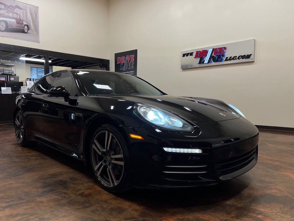 2014 Porsche Panamera Image 33