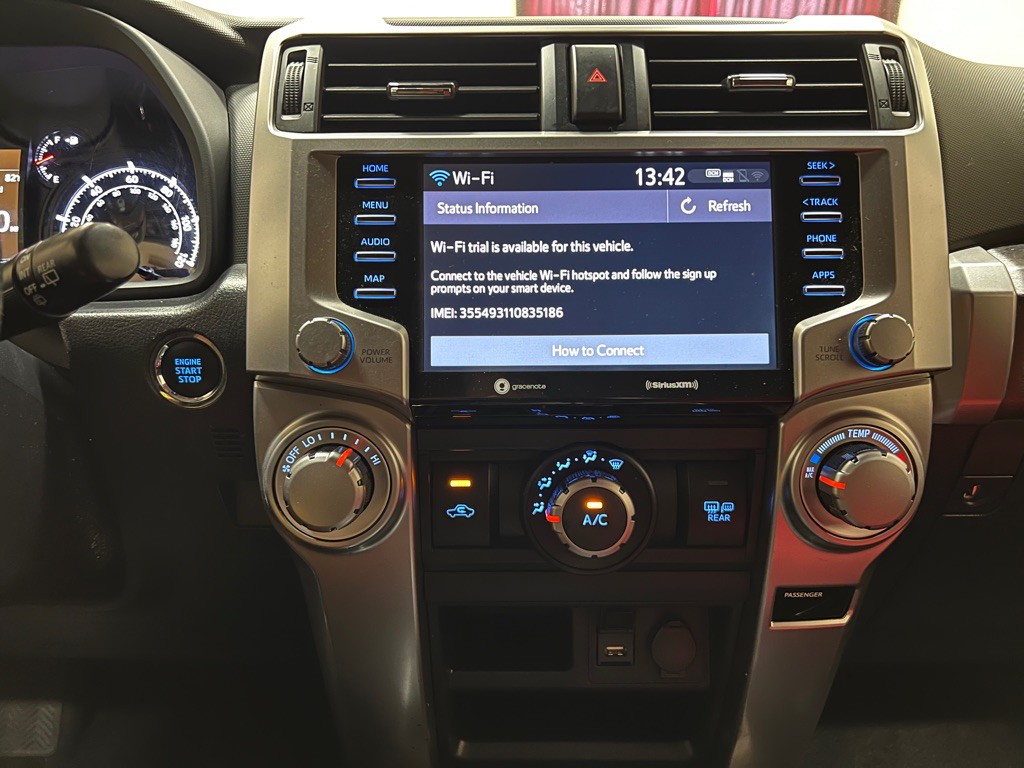 2021 Toyota 4Runner Image 23