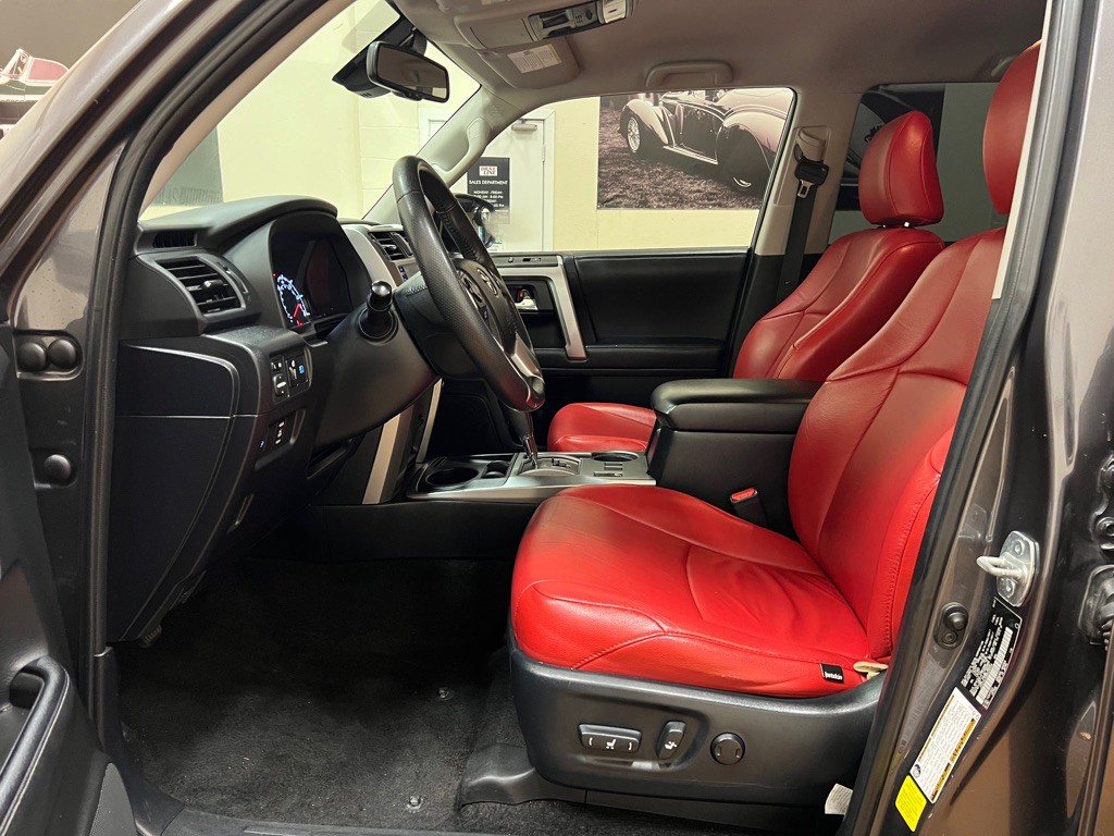 2021 Toyota 4Runner Image 29