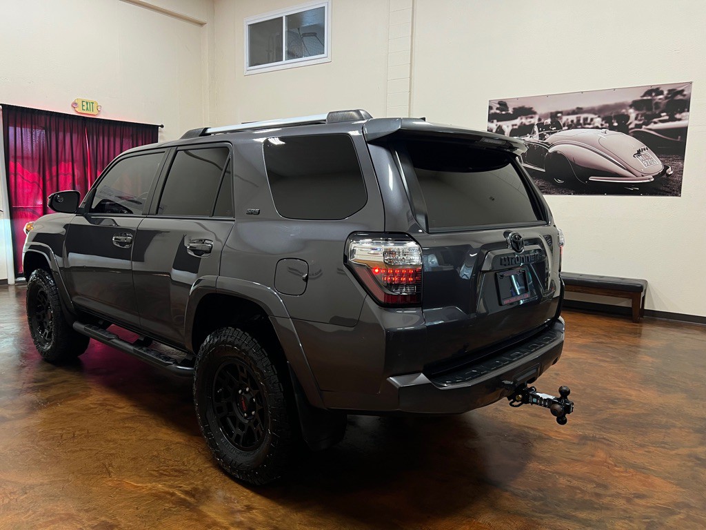 2021 Toyota 4Runner Image 52