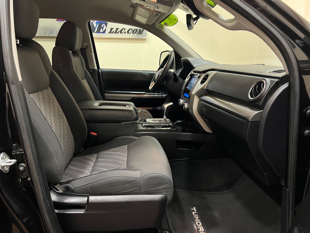 2021 Toyota Tundra Image 24