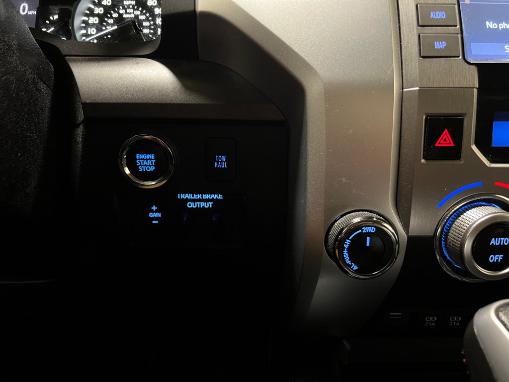 2021 Toyota Tundra Image 35