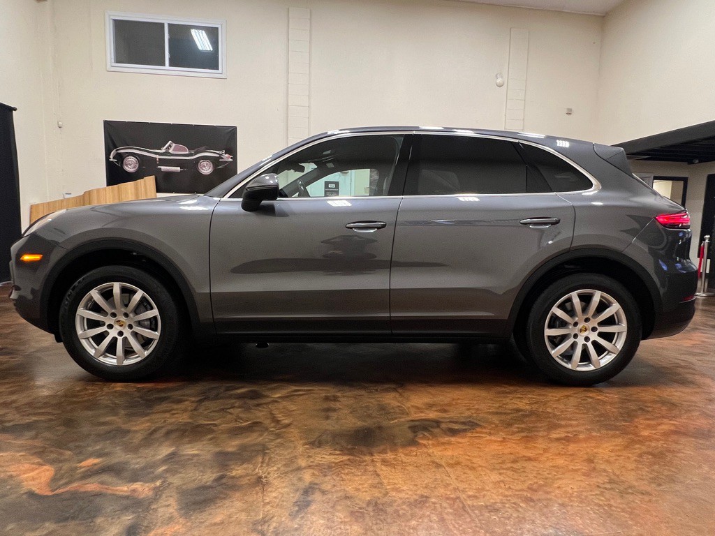 2020 Porsche Cayenne Image 6