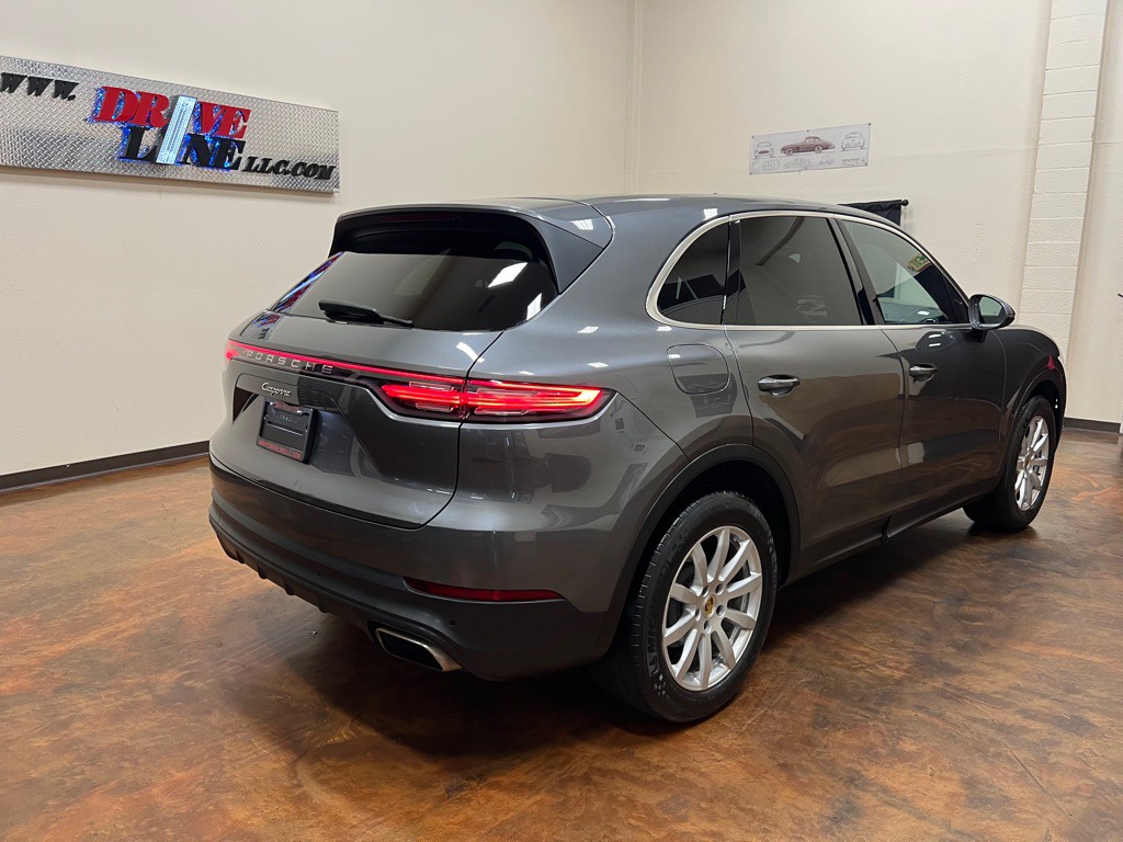 2020 Porsche Cayenne Image 9