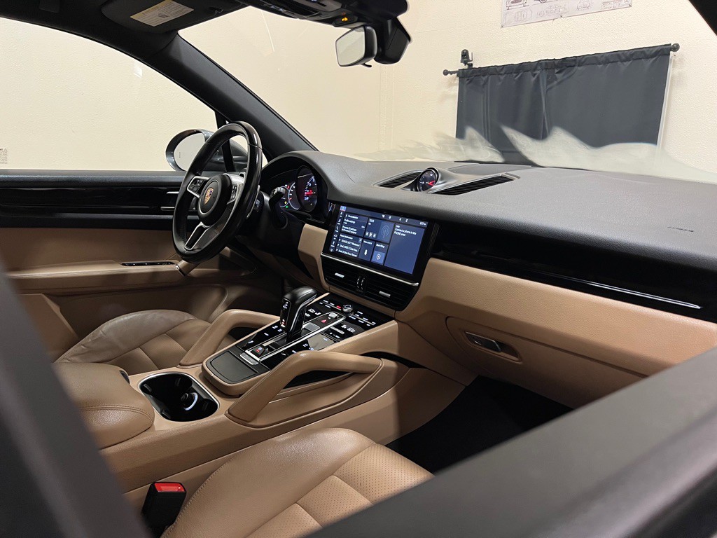 2020 Porsche Cayenne Image 15