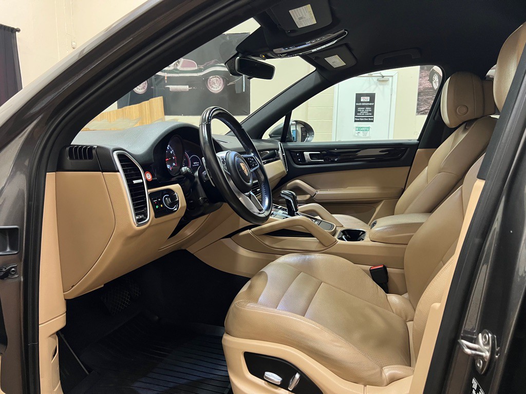 2020 Porsche Cayenne Image 16