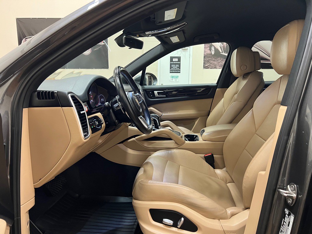 2020 Porsche Cayenne Image 17