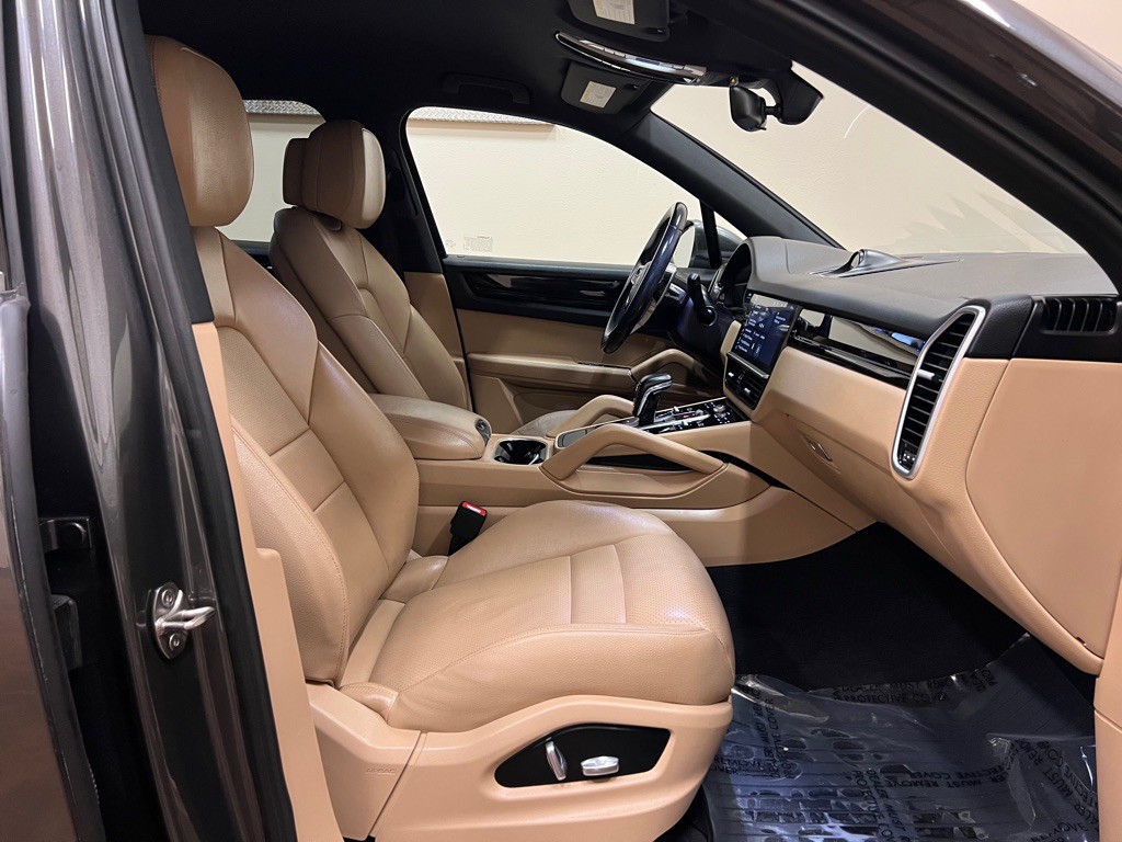 2020 Porsche Cayenne Image 26