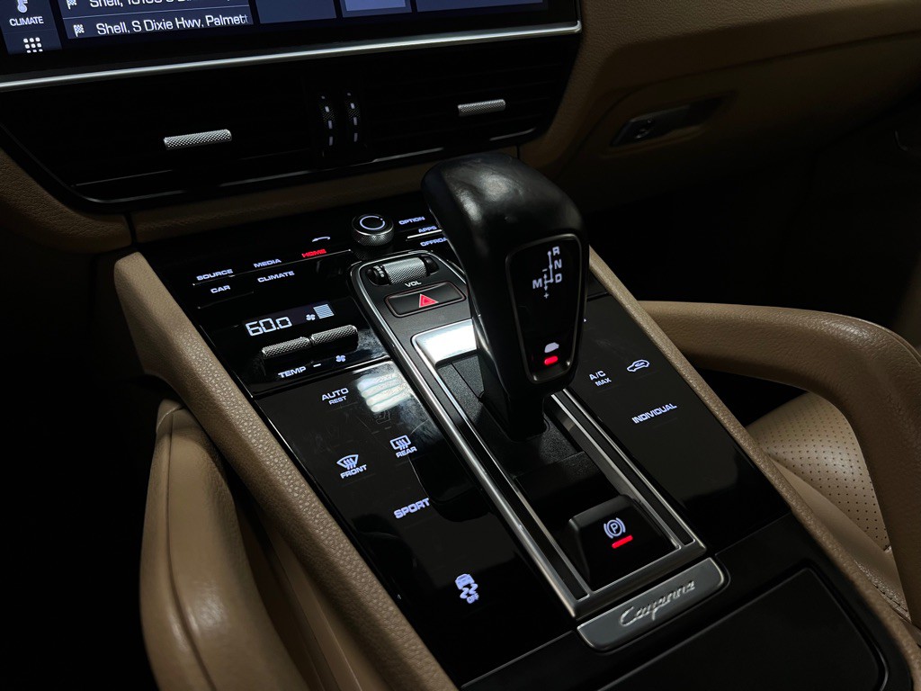 2020 Porsche Cayenne Image 33