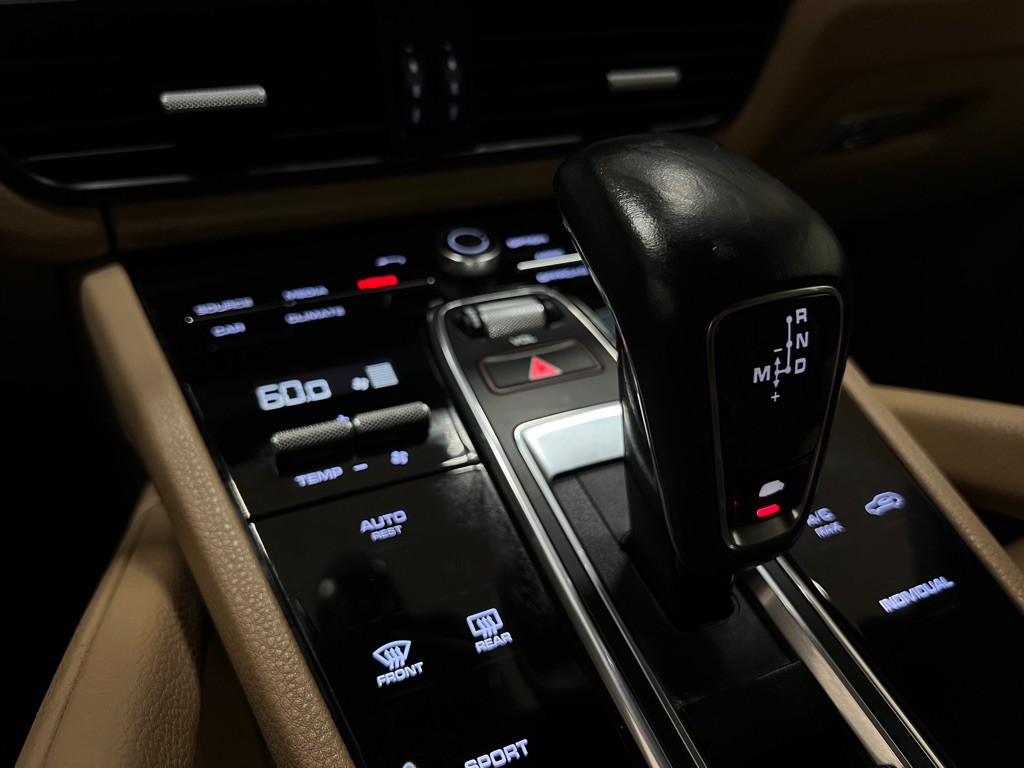 2020 Porsche Cayenne Image 34