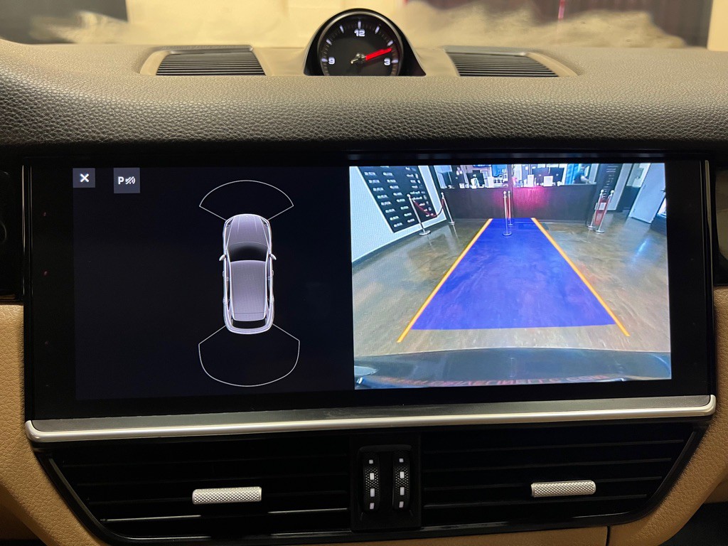 2020 Porsche Cayenne Image 38