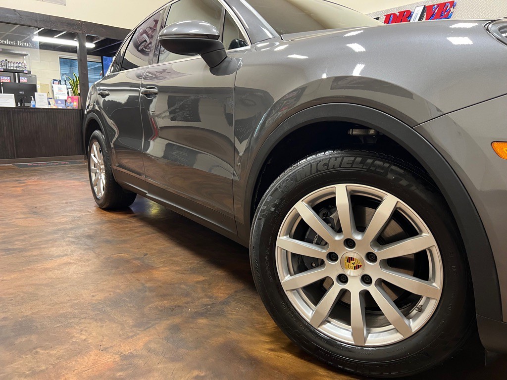 2020 Porsche Cayenne Image 44
