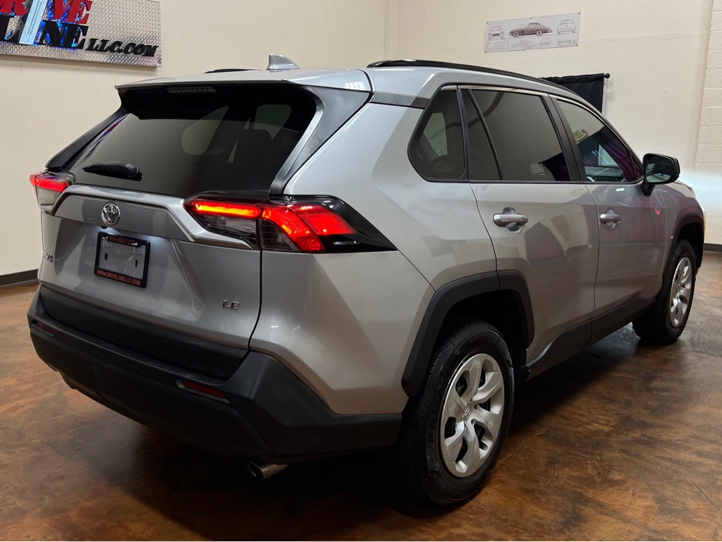2019 Toyota Rav4 Image 9