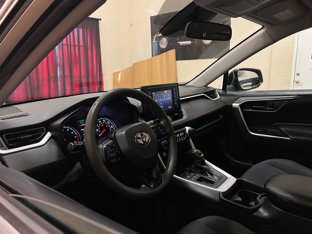 2019 Toyota Rav4 Image 11