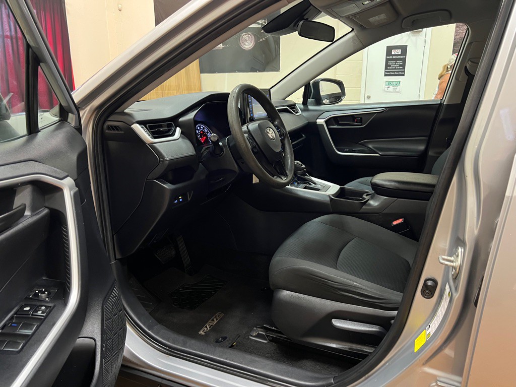 2019 Toyota Rav4 Image 13