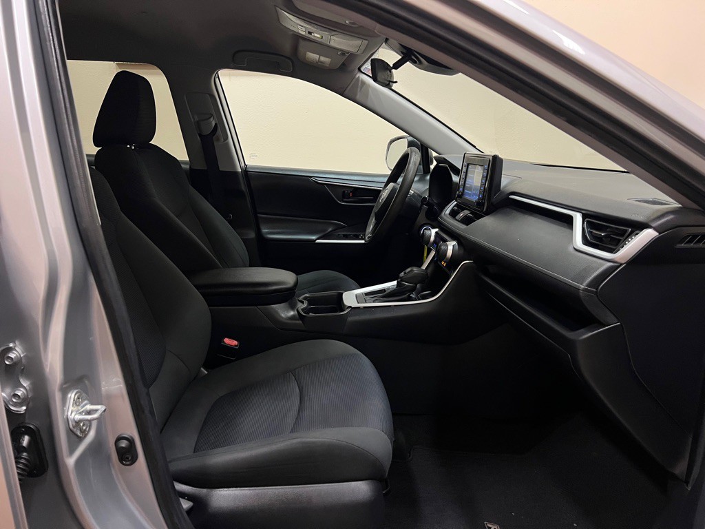 2019 Toyota Rav4 Image 24