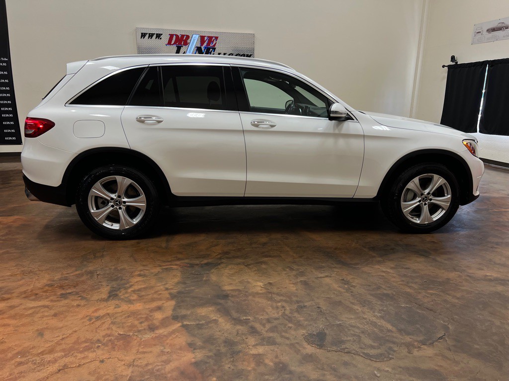 2017 Mercedes-Benz GLC-Class Image 10