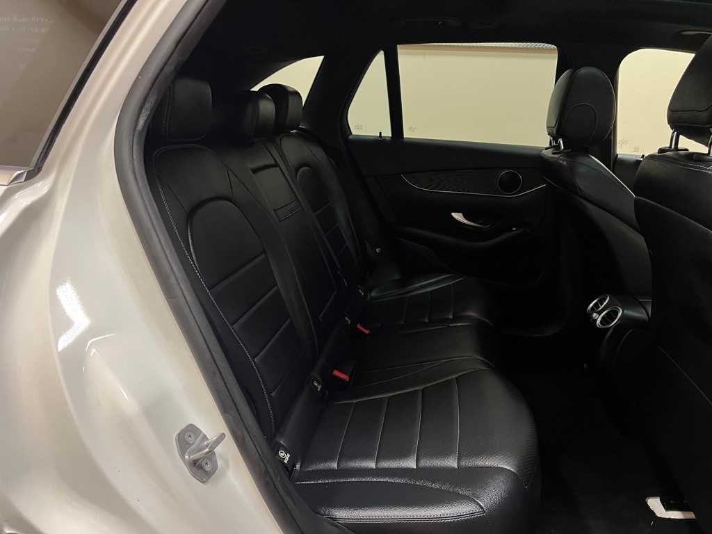 2017 Mercedes-Benz GLC-Class Image 22