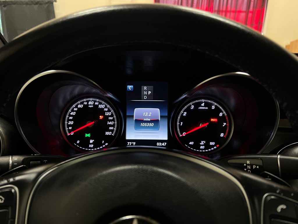 2017 Mercedes-Benz GLC-Class Image 37