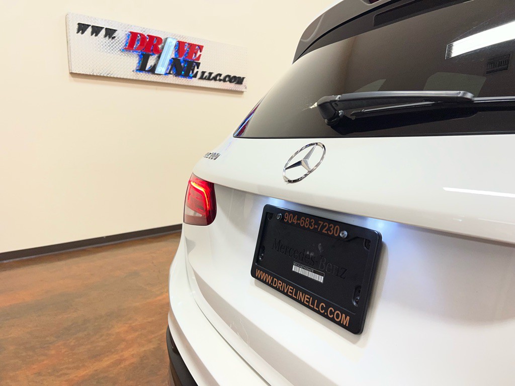 2017 Mercedes-Benz GLC-Class Image 44