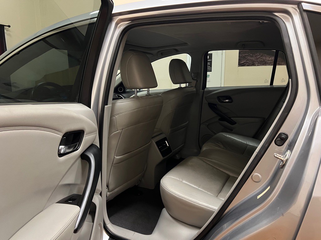 2017 Acura RDX Image 16