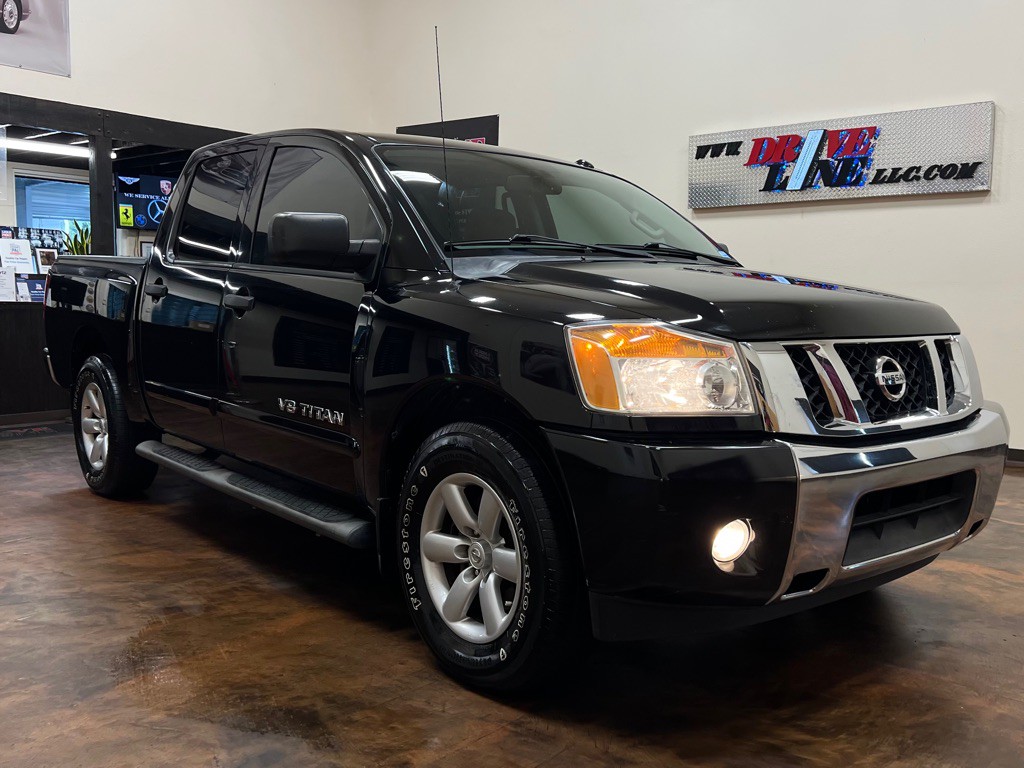 2014 Nissan Titan Image 3