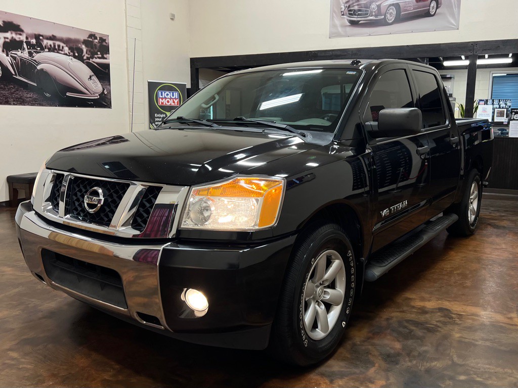 2014 Nissan Titan Image 5