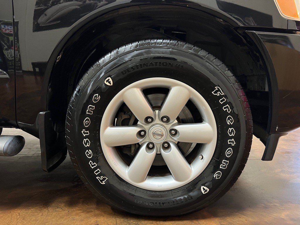 2014 Nissan Titan Image 11