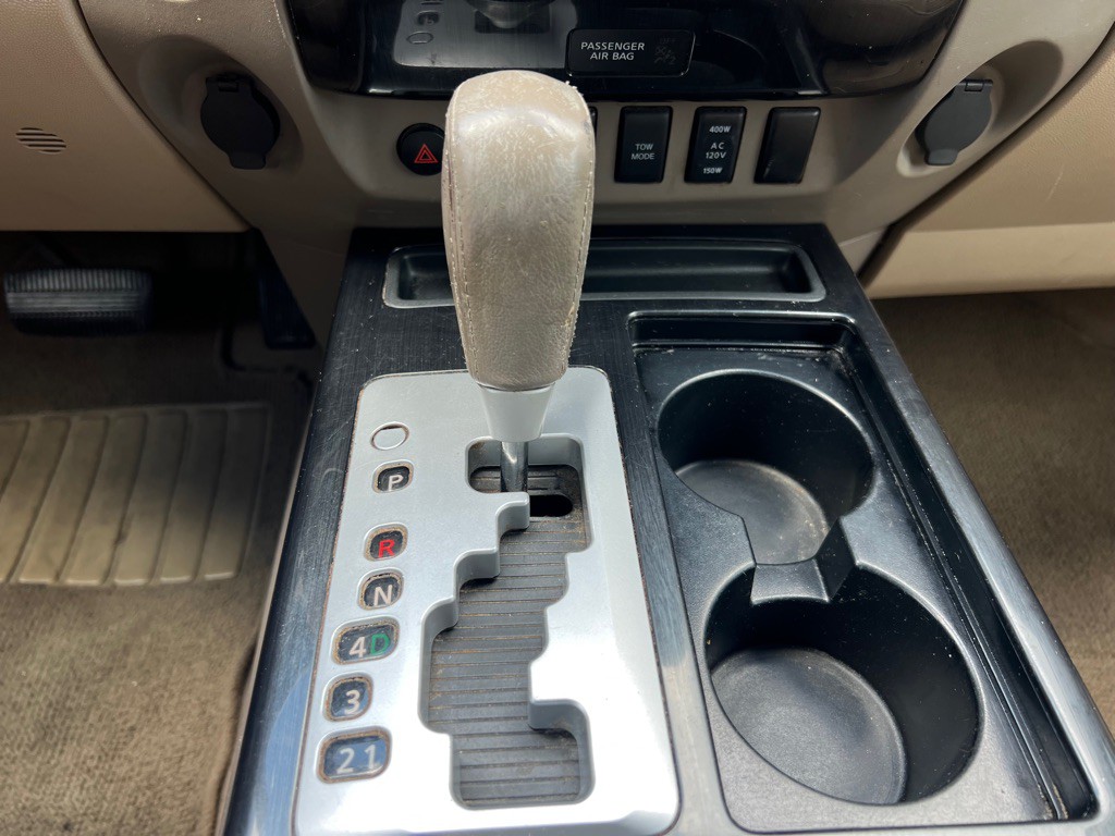 2014 Nissan Titan Image 28
