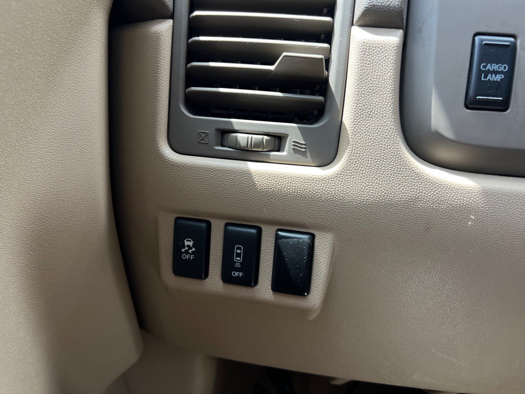2014 Nissan Titan Image 33